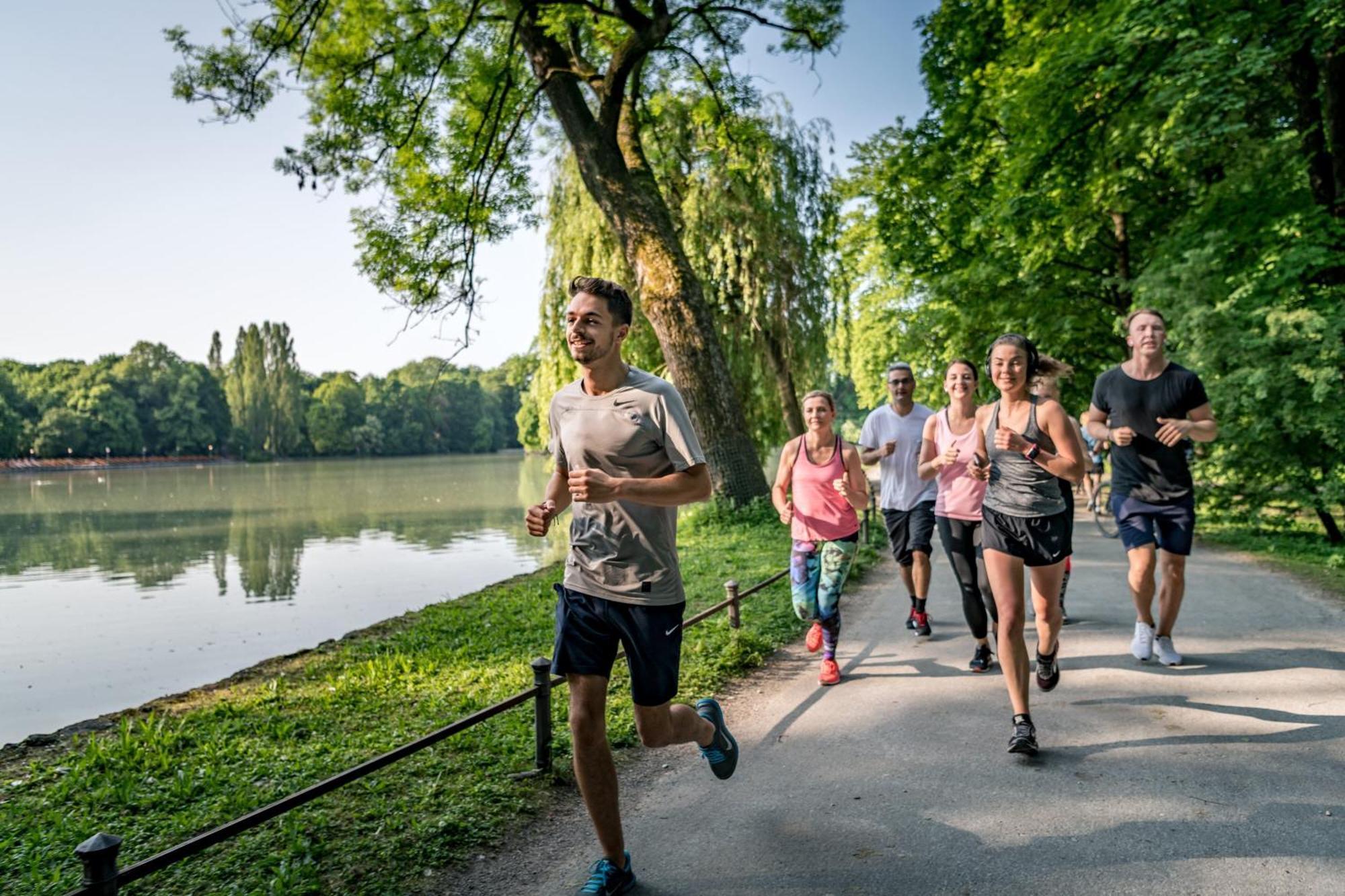 فندق ذا ويستن جراند ميونيخ المظهر الخارجي الصورة Runners in the 2017 edition